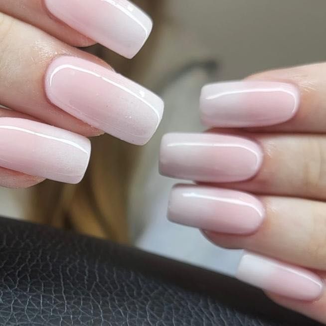 Przedłużane paznokcie - żelowe