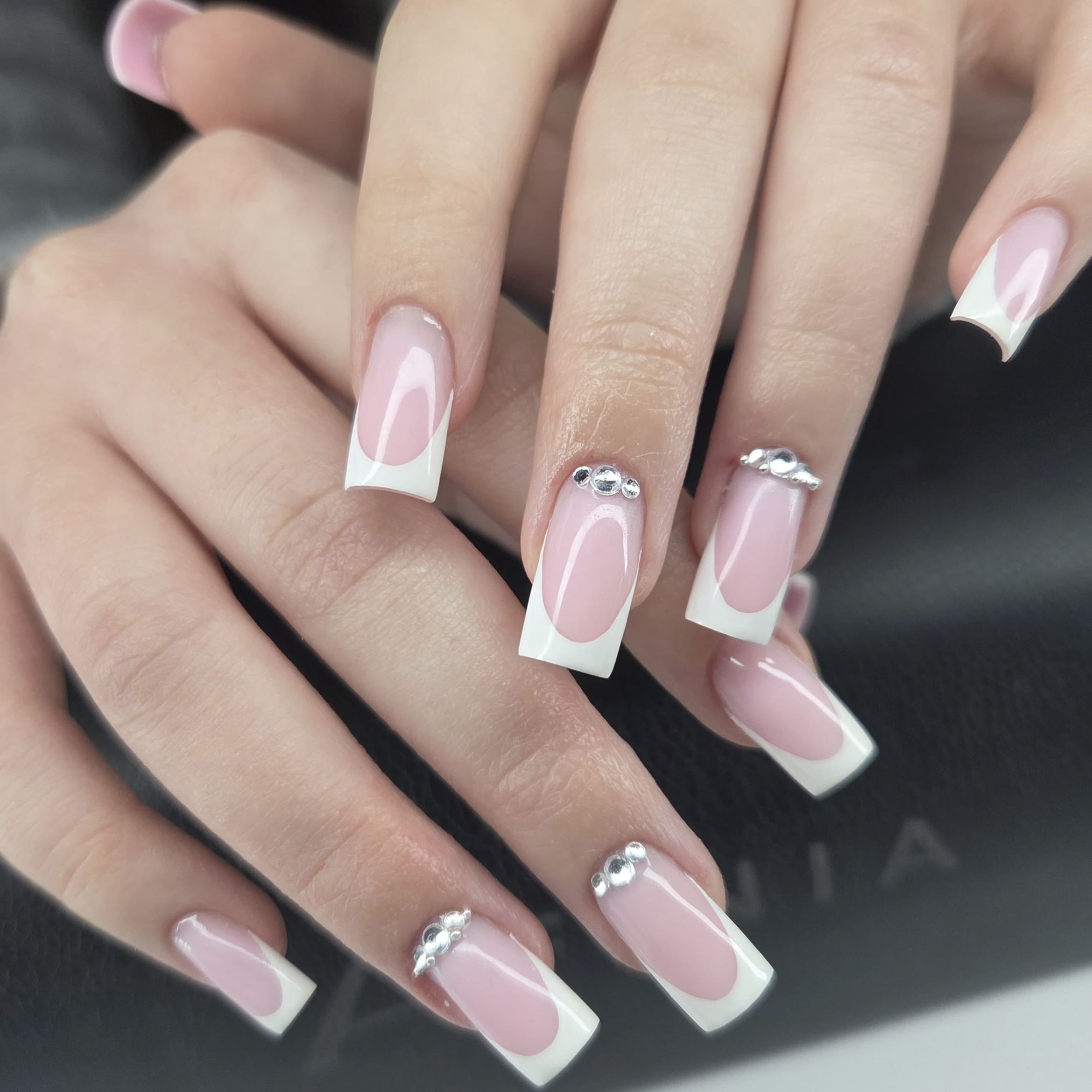 Przedłużane paznokcie - żelowe