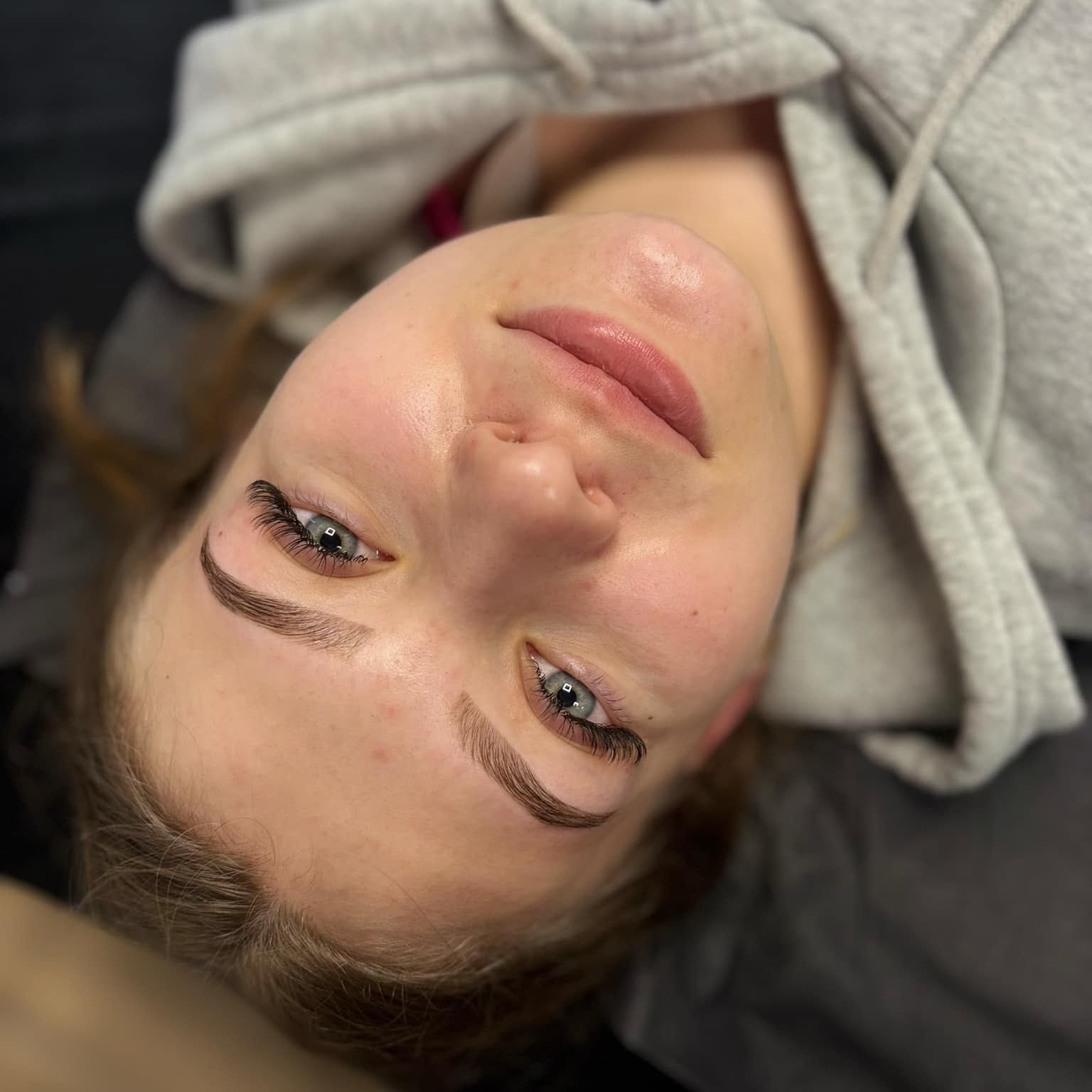 Stylizacja rzęs WET LOOK